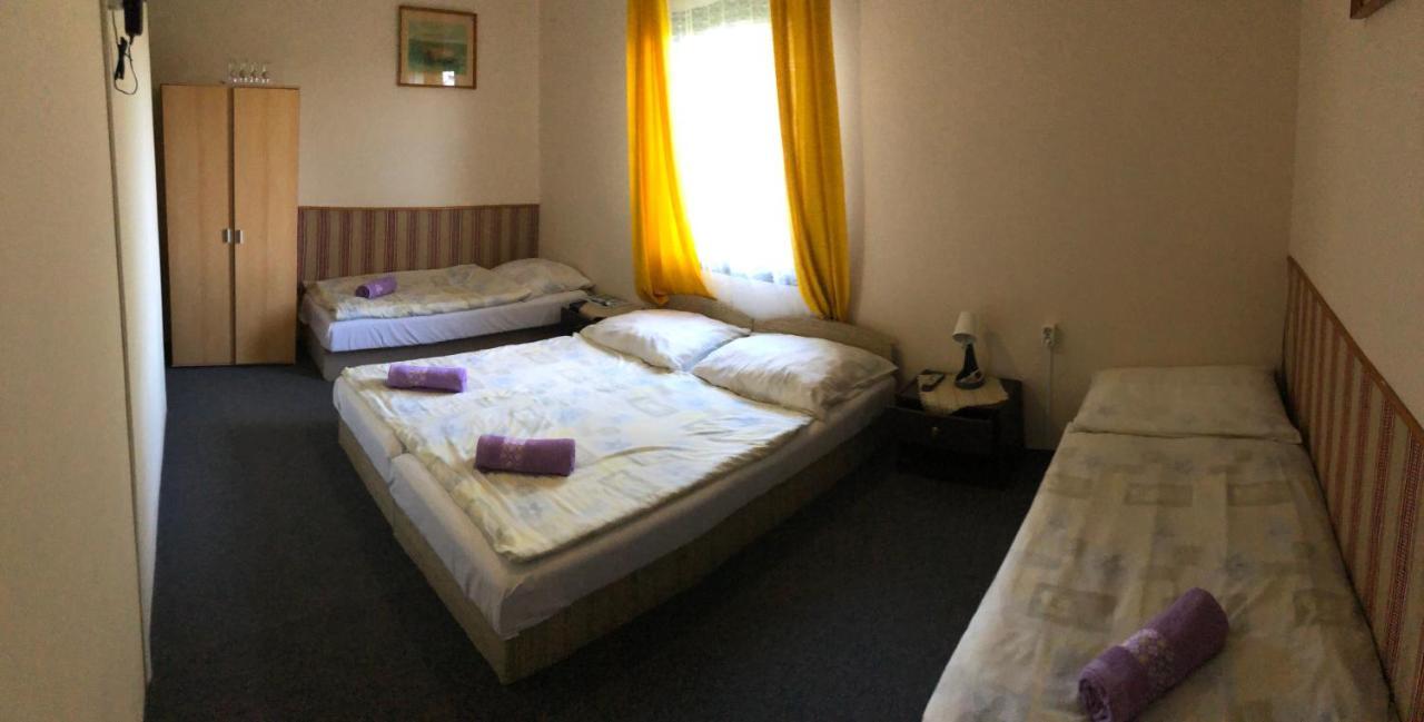 Patkos Motel Tiszafüred Εξωτερικό φωτογραφία